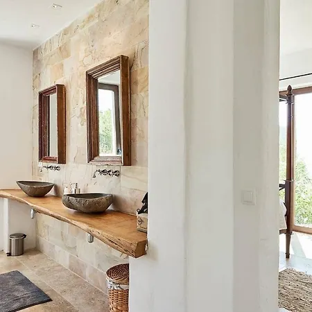 Exclusive Luxury South Facing Vista De Muntanya 6 Bedrooms A Few Minutes Drive To The فيلة *